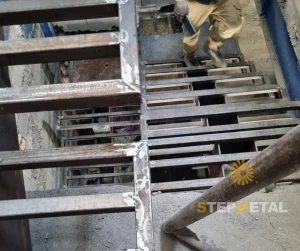 ساخت پله آهنی در شاداباد تهران | استپ متال