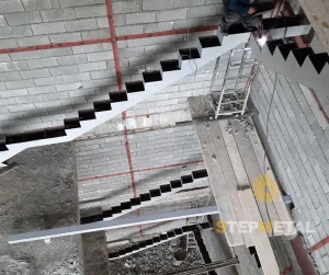 ساخت راه پله آهنی | استپ متال