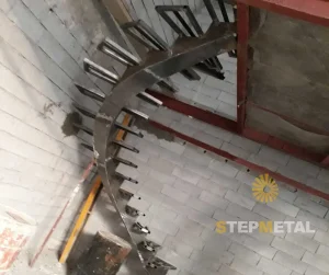 ساخت پله گرد دوبلکس در کرج | استپ متال